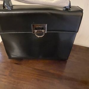 Ladies Tote/Shoulder Handbag